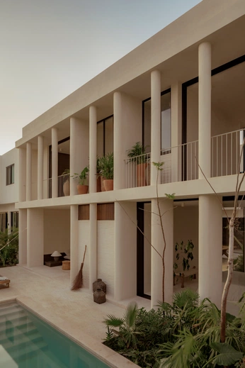 A cover of "Architecture" cluster. The owner is maiarshalaby. The cluster consists of 3 elements.