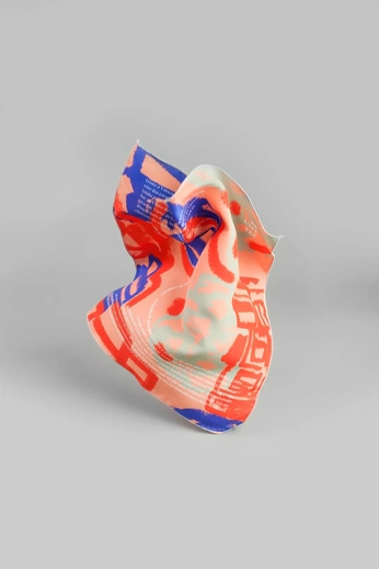 A cover of "What rhymes with orange?" cluster. The owner is mevsme. The cluster consists of 18 elements.