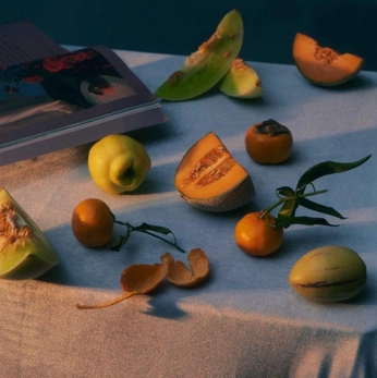 A cover of "Frugt" cluster. The owner is signefugl. The cluster consists of 3 elements.