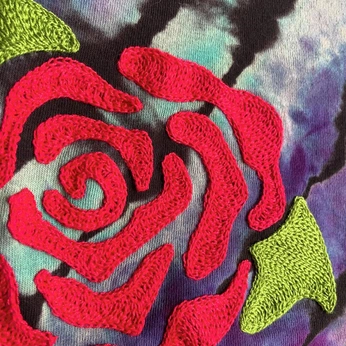 A cover of "TIE-DYE" cluster. The owner is drewtan. The cluster consists of 22 elements.