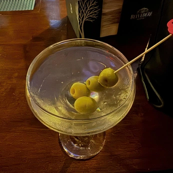 A cover of "lux" cluster. The owner is highoffmatcha. The cluster consists of 22 elements.