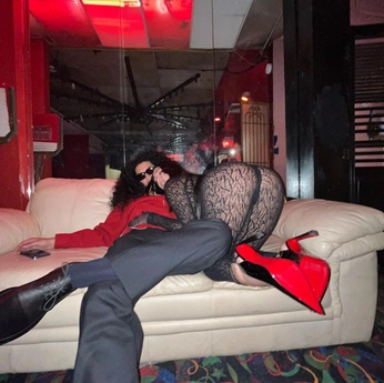 A cover of "F***K" cluster. The owner is planetzeeth. The cluster consists of 31 elements.