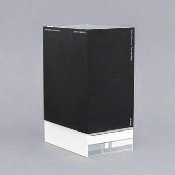 A cover of "Display" cluster. The owner is leeehrat. The cluster consists of 7 elements.