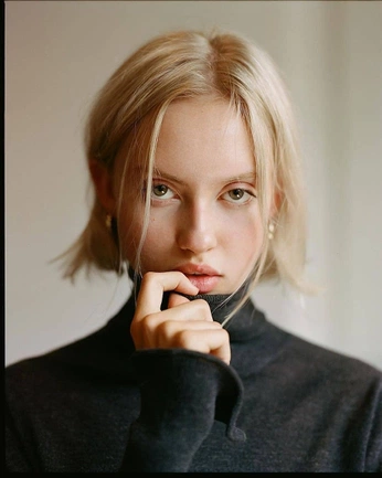 A cover of "Photos" cluster. The owner is itstttanya. The cluster consists of 9 elements.