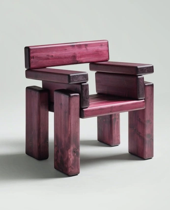 A cover of "Cadeira" cluster. The owner is larilg. The cluster consists of 14 elements.