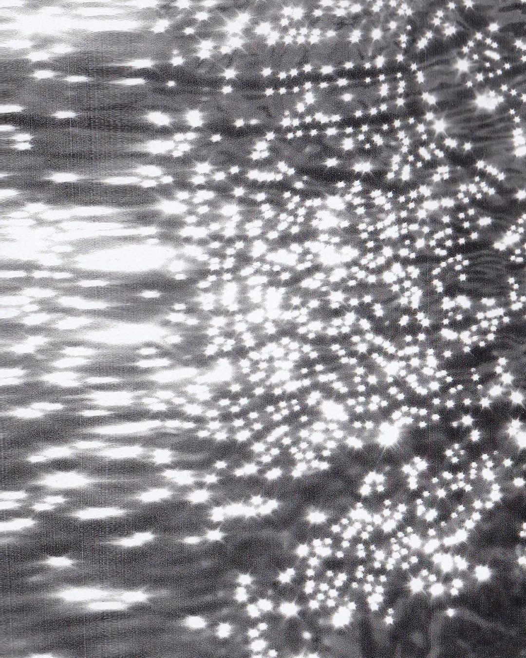 Astro light from the El Fruto collection.