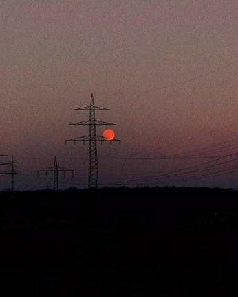 A cover of "moon" cluster. The owner is hunternoceda. The cluster consists of 21 elements.