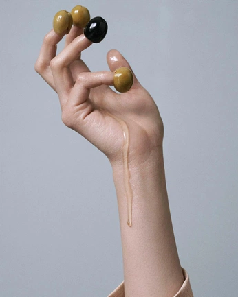 A cover of "EV ZIN" cluster. The owner is carlaloeffler. The cluster consists of 65 elements.