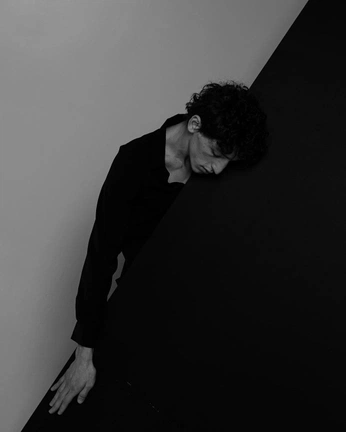 A cover of "posed for photography" cluster. The owner is aml11. The cluster consists of 22 elements.