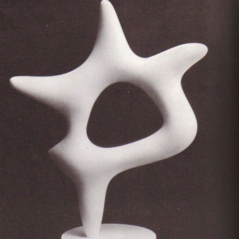 A cover of "F:orm;" cluster. The owner is mari.rado. The cluster consists of 22 elements.