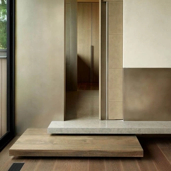 A cover of "ascend" cluster. The owner is erin. The cluster consists of 2 elements.