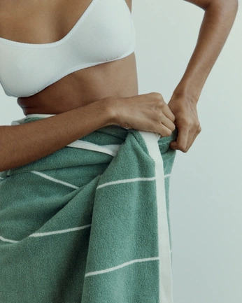 A cover of "Knit" cluster. The owner is leland. The cluster consists of 14 elements.