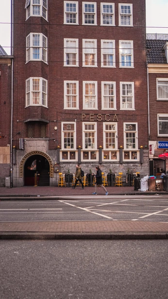 A cover of "amsterdam" cluster. The owner is karolinab. The cluster consists of 1 element.