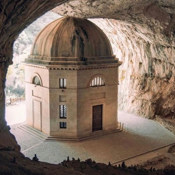 A cover of "Environments (photo)" cluster. The owner is dozlopez. The cluster consists of 34 elements.