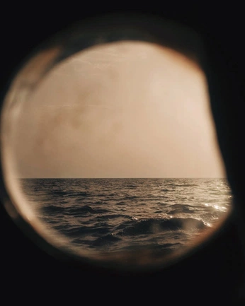 A cover of "moody" cluster. The owner is giftedart. The cluster consists of 2 elements.