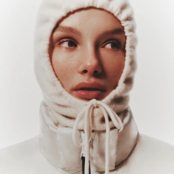 A cover of "TSE / GOODMOVE / SKI" cluster. The owner is saratl. The cluster consists of 35 elements.