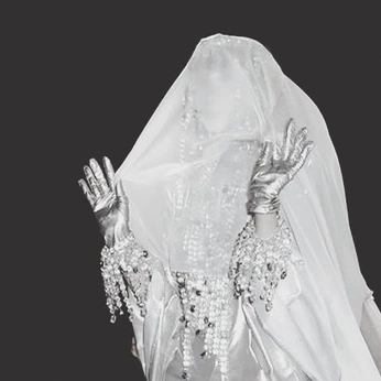 A cover of "Altar" cluster. The owner is leahjasmine. The cluster consists of 10 elements.