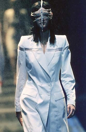 A cover of "Womenswear" cluster. The owner is metalonme. The cluster consists of 17 elements.