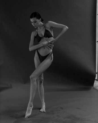 A cover of "Gesture/Figure poses" cluster. The owner is motherjpy. The cluster consists of 20 elements.