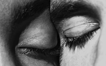 A cover of "Connection found" cluster. The owner is iloveit. The cluster consists of 15 elements.