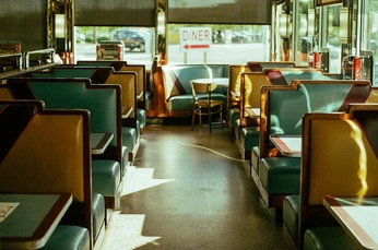 A cover of "spring diner vibes" cluster. The owner is julienturner. The cluster consists of 64 elements.