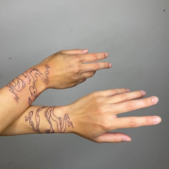 A cover of "Tattoo" cluster. The owner is jaxmax. The cluster consists of 2 elements.