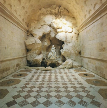 A cover of "spaces" cluster. The owner is kolodziejpola. The cluster consists of 8 elements.