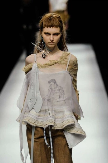 A cover of "fashion" cluster. The owner is sudenizmen. The cluster consists of 1 element.