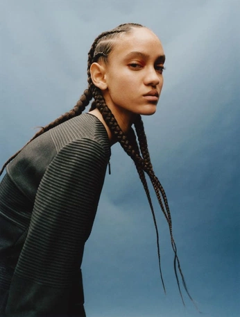 A cover of "references" cluster. The owner is uverdo. The cluster consists of 7 elements.