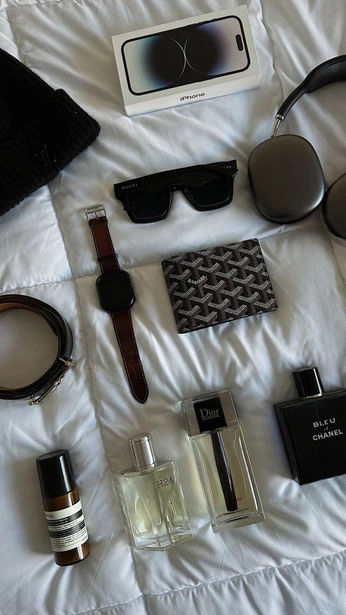 A cover of "Personal Brand" cluster. The owner is lucabaa. The cluster consists of 1 element.