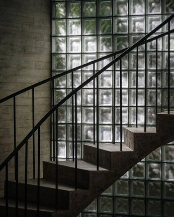 A cover of "🖤" cluster. The owner is melanieanastassi. The cluster consists of 2 elements.