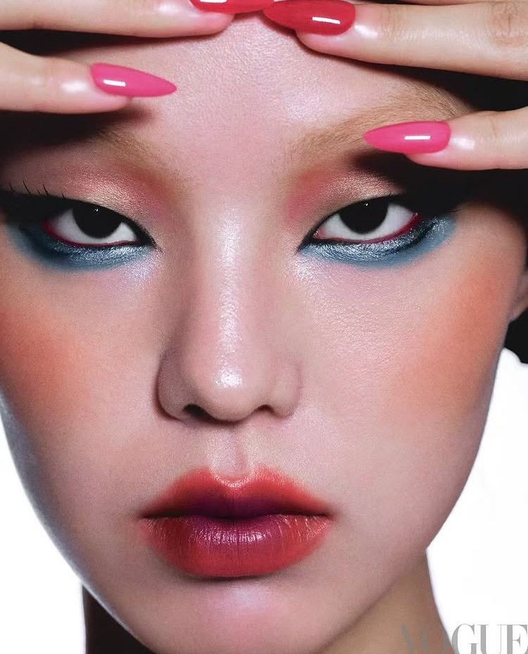 Model Qisi Feng for Vogue China, photographed by Jiaqi.