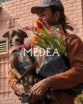 A cover of "Metok" cluster. The owner is missedkoul. The cluster consists of 37 elements.