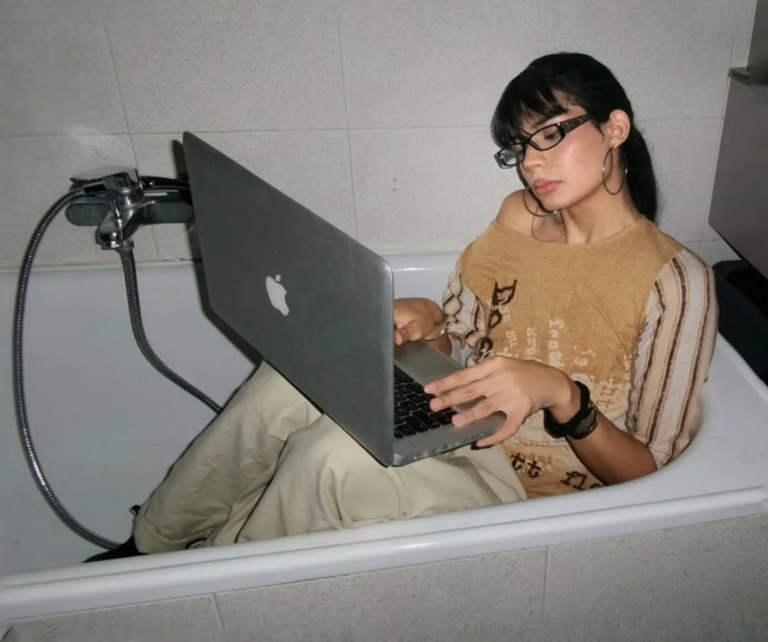 An Instagram carousel post added by aethereal.itf on Dec 05, 2024. The author is @diatorhe.