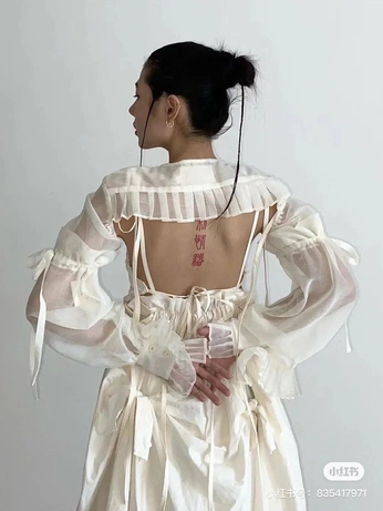 A cover of "Videoclips" cluster. The owner is eiderr. The cluster consists of 51 elements.