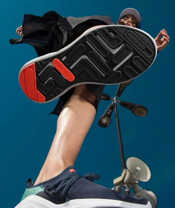 A cover of "Fila" cluster. The owner is pesto. The cluster consists of 34 elements.