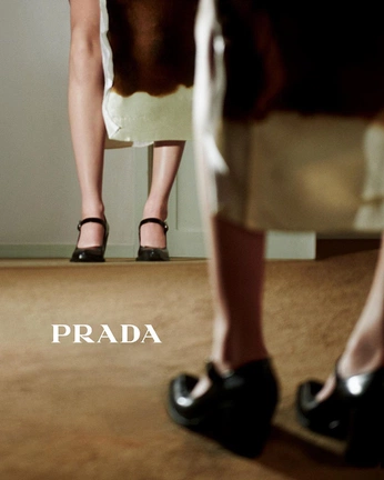 A cover of "Fashion" cluster. The owner is rissy. The cluster consists of 52 elements.