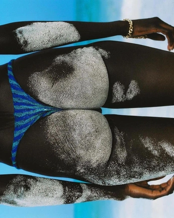 A cover of "bloom" cluster. The owner is clearbaby. The cluster consists of 15 elements.