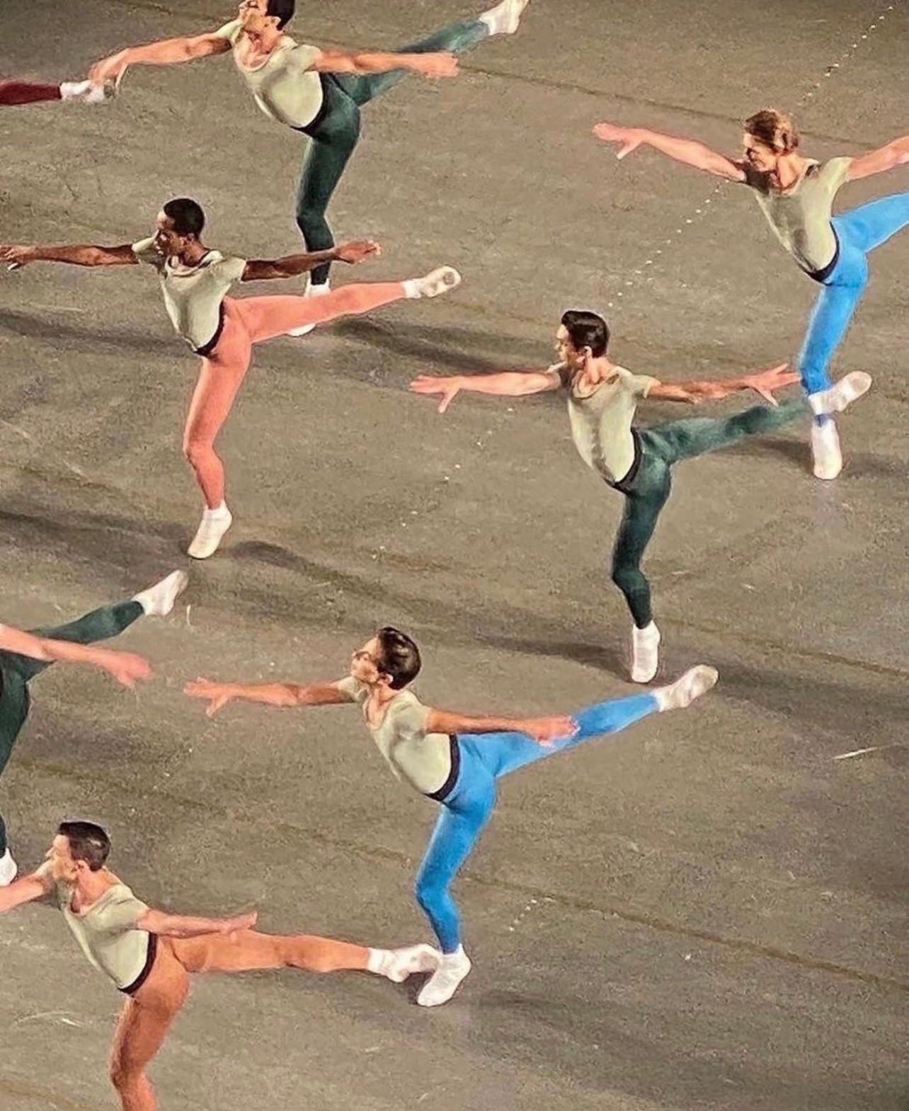 Dancers standing still