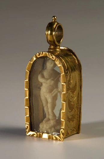 A cover of "oli" cluster. The owner is nikkiturrisi. The cluster consists of 13 elements.