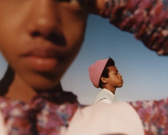 A cover of "MOOD 4" cluster. The owner is mcazerie. The cluster consists of 70 elements.