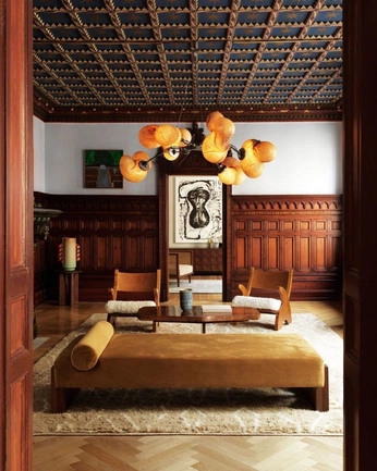 A cover of "Casa Lin" cluster. The owner is dmtr.x. The cluster consists of 11 elements.