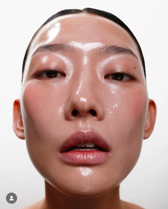 A cover of "SKIN" cluster. The owner is nastasiapenazzo. The cluster consists of 5 elements.