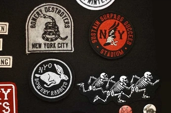 A cover of "Patches" cluster. The owner is farsai. The cluster consists of 6 elements.