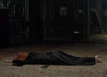 A cover of "fąm" cluster. The owner is valerieeel. The cluster consists of 4 elements.