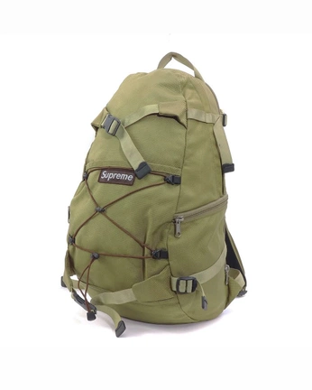 A cover of "Moodboard Trap" cluster. The owner is substanz. The cluster consists of 6 elements.