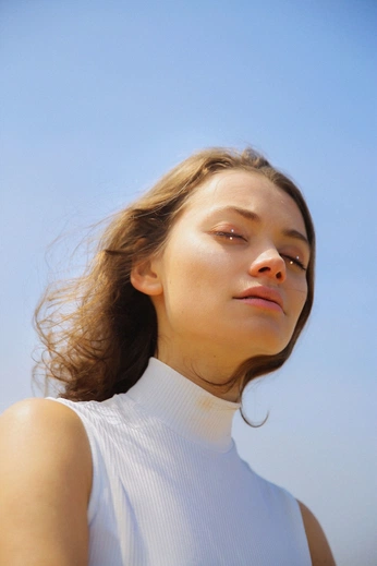 A cover of "Blue sky" cluster. The owner is melissaolivenb. The cluster consists of 5 elements.