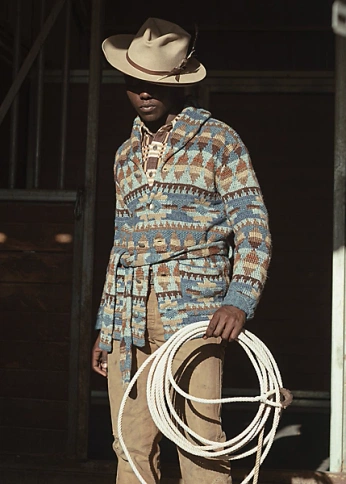 A cover of "Arlo" cluster. The owner is kpgrill. The cluster consists of 19 elements.