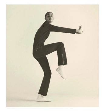 A cover of "Renaissence" cluster. The owner is berto. The cluster consists of 38 elements.