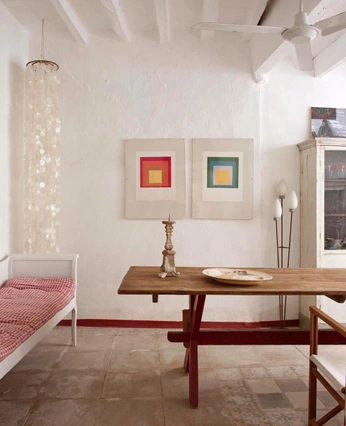 A cover of "Bedroom" cluster. The owner is eloiseelizabeth. The cluster consists of 6 elements.